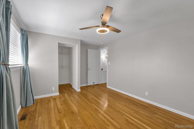 8126 Farnum Avenue, Warren, MI 48093
