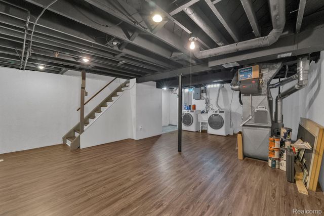 8126 Farnum Avenue, Warren, MI 48093