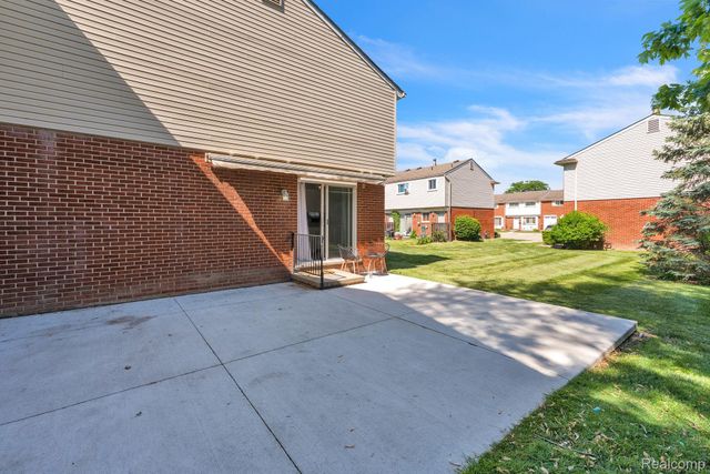 8126 Farnum Avenue, Warren, MI 48093