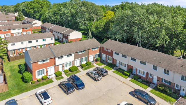 8126 Farnum Avenue, Warren, MI 48093