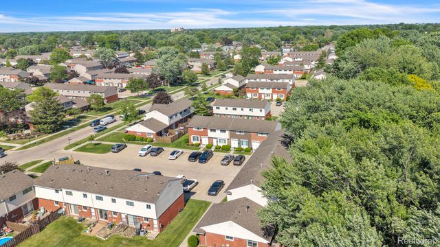 8126 Farnum Avenue, Warren, MI 48093