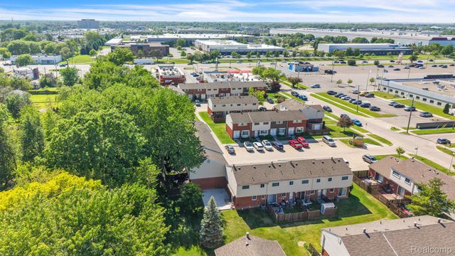8126 Farnum Avenue, Warren, MI 48093