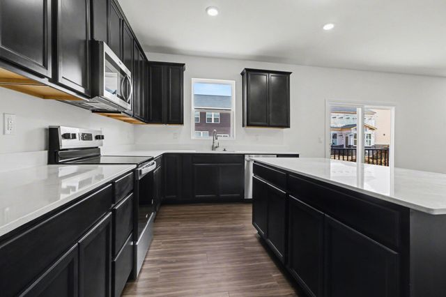 832 Kuss Drive, Saline, MI 48176