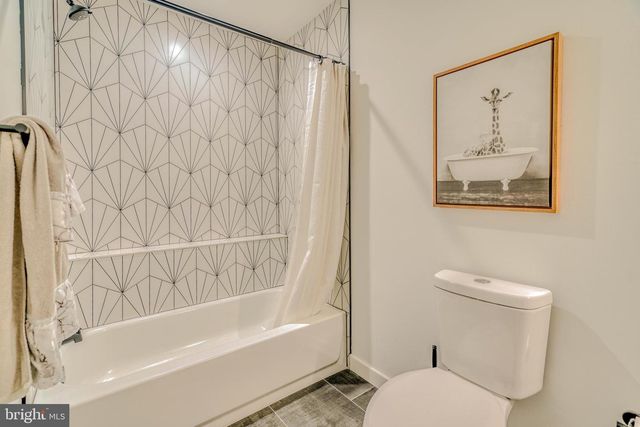 3217 CHATHAM ST, Philadelphia, PA 19134