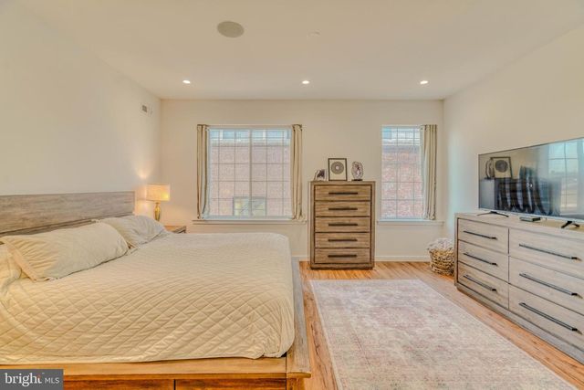 3217 CHATHAM ST, Philadelphia, PA 19134