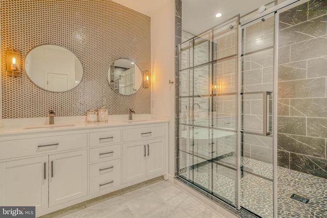 3217 CHATHAM ST, Philadelphia, PA 19134