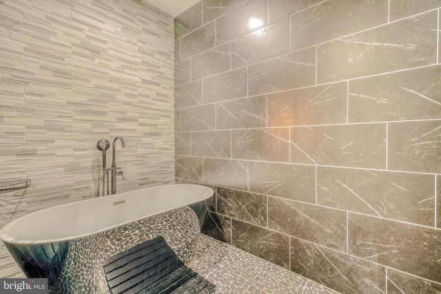 3217 CHATHAM ST, Philadelphia, PA 19134