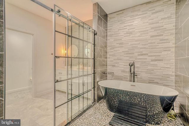 3217 CHATHAM ST, Philadelphia, PA 19134