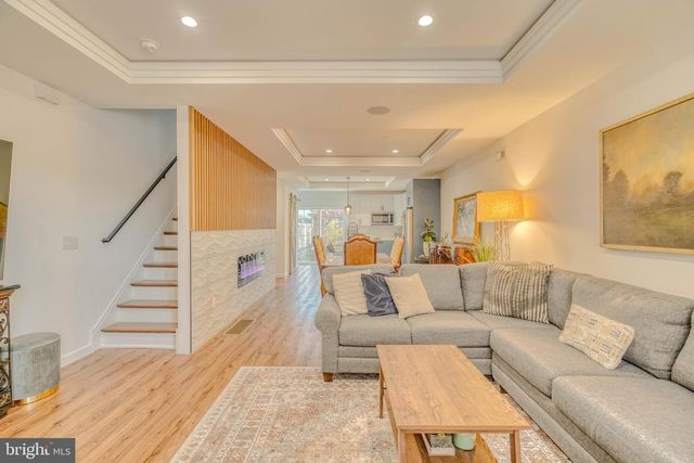 3217 CHATHAM ST, Philadelphia, PA 19134