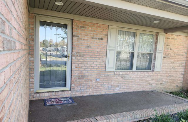 639 Sterchi Drive, Evansville, IN 47711