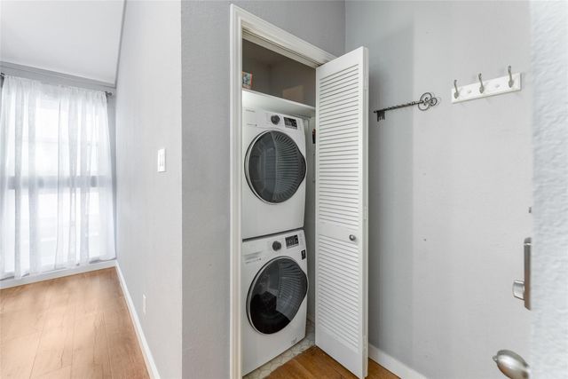 1500 Woodlawn BLVD 302, Austin, TX 78703