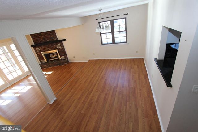 138 LEAH CT, Dayton, NJ 08810