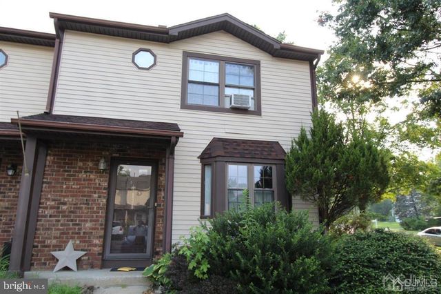 138 LEAH CT, Dayton, NJ 08810