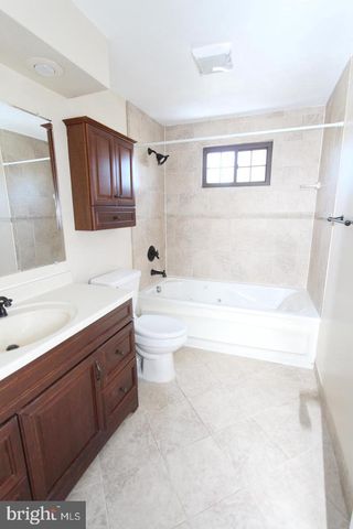 138 LEAH CT, Dayton, NJ 08810