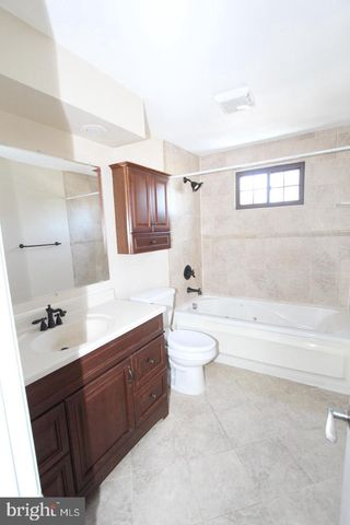 138 LEAH CT, Dayton, NJ 08810