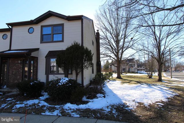138 LEAH CT, Dayton, NJ 08810