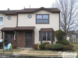138 LEAH CT, Dayton, NJ 08810