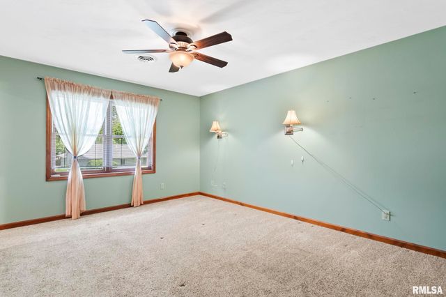 2529 Wydown Avenue, Springfield, IL 62704