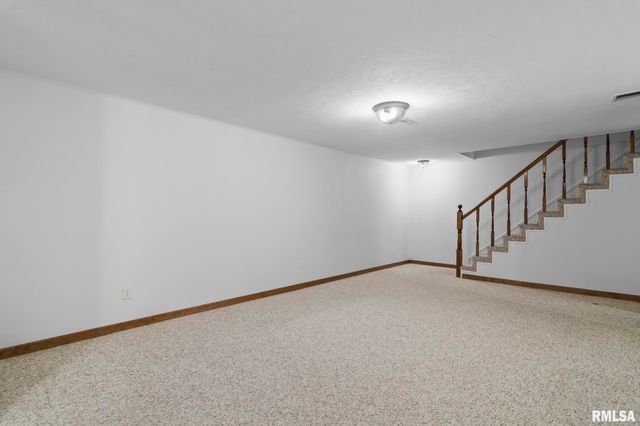 2529 Wydown Avenue, Springfield, IL 62704