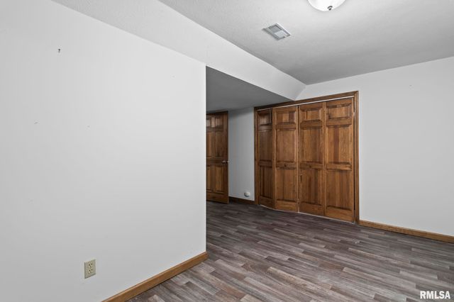 2529 Wydown Avenue, Springfield, IL 62704