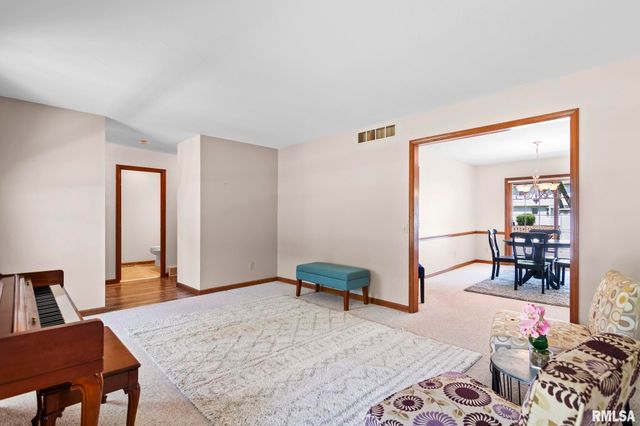 2529 Wydown Avenue, Springfield, IL 62704