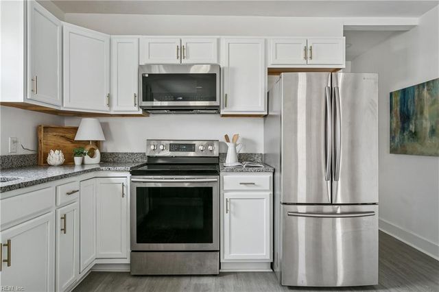 438 Highland AVE, Hampton, VA 23661