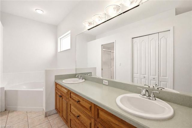 25521 Inlet Way CT, Bonita Springs, FL 34135