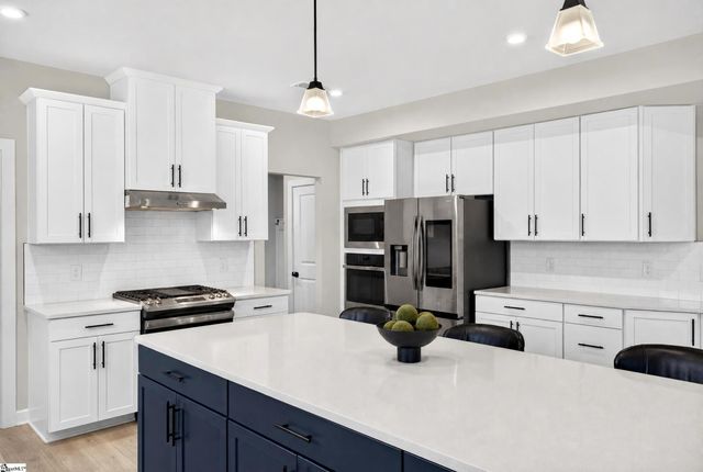 2102 Bluet Drive, Woodruff, SC 29388