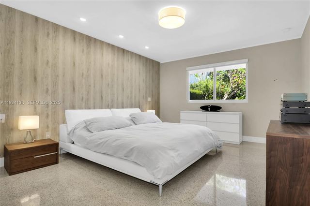 9008 Dickens Ave, Surfside, FL 33154