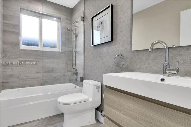 9008 Dickens Ave, Surfside, FL 33154