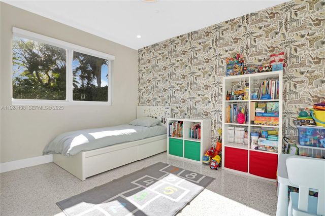 9008 Dickens Ave, Surfside, FL 33154