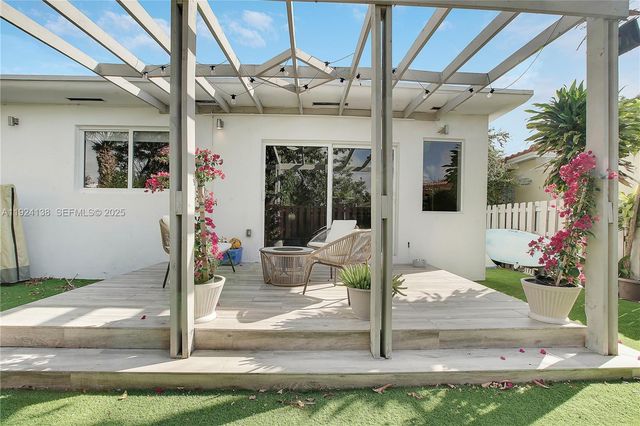 9008 Dickens Ave, Surfside, FL 33154