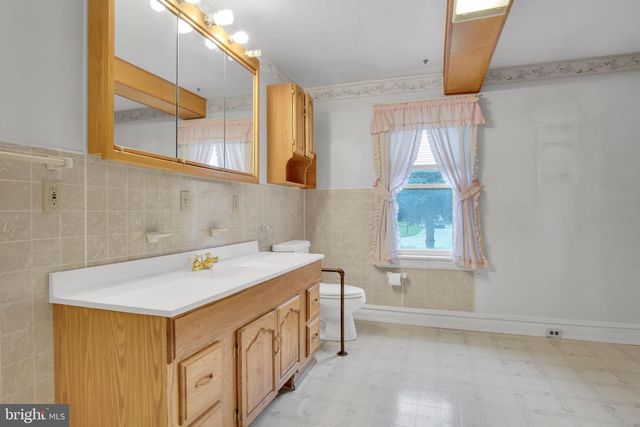 660 BLACK ROCK RD, Hanover, PA 17331