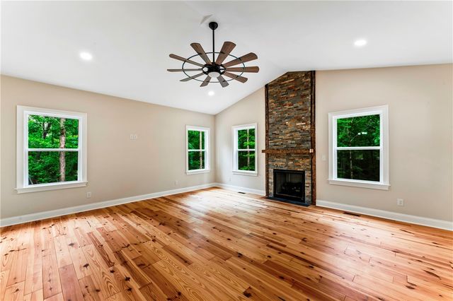 110 Gabriel Way, Pickens, SC 29671
