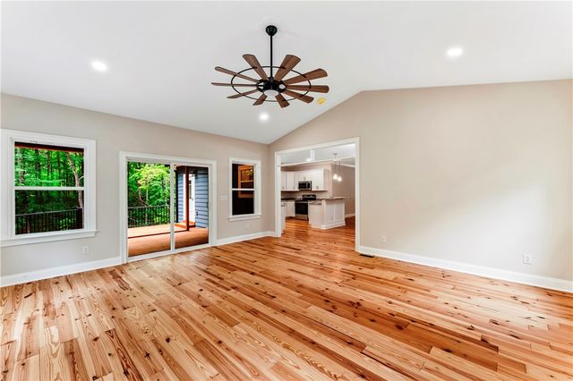 110 Gabriel Way, Pickens, SC 29671