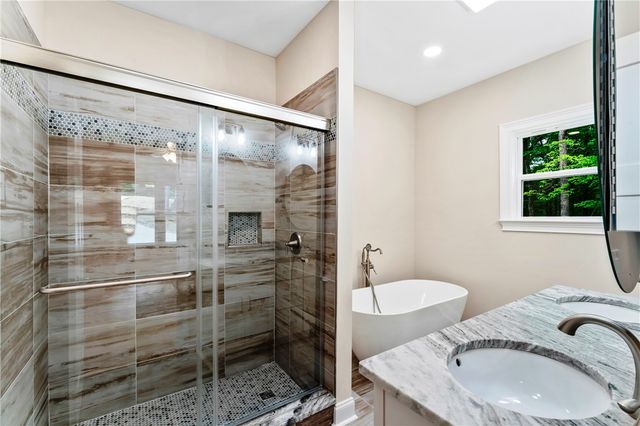 110 Gabriel Way, Pickens, SC 29671
