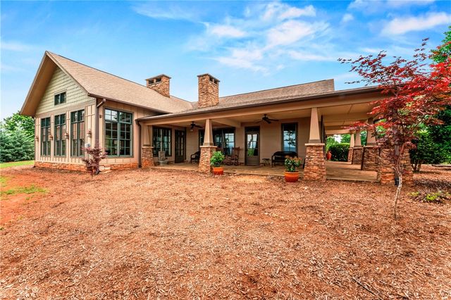 110 Gabriel Way, Pickens, SC 29671
