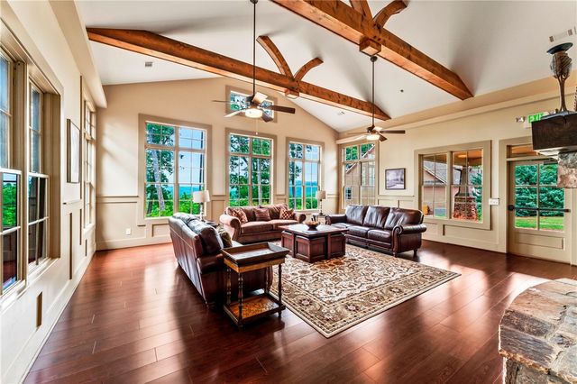 110 Gabriel Way, Pickens, SC 29671