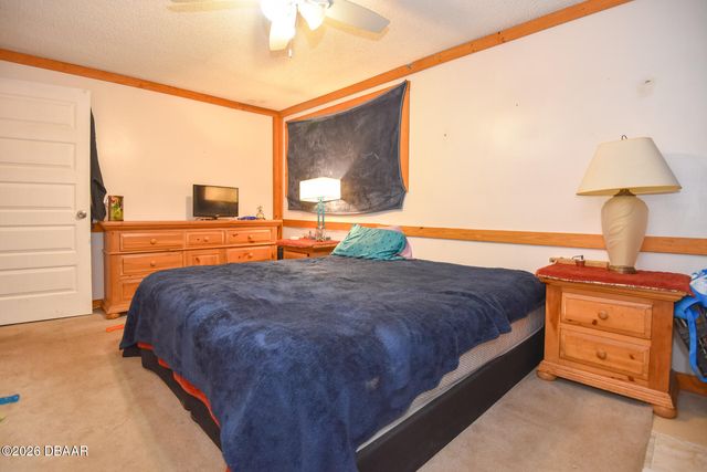 1014 W Samms Avenue, Port Orange, FL 32129