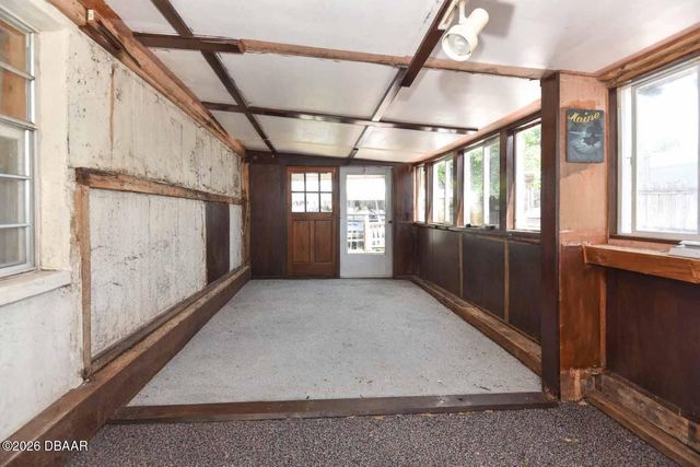 1014 W Samms Avenue, Port Orange, FL 32129