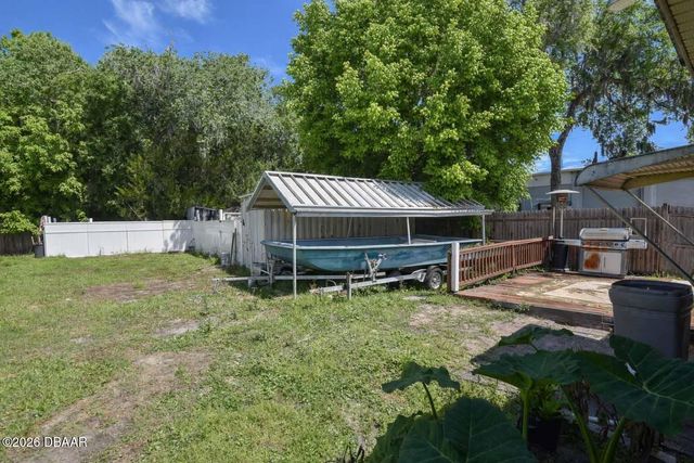 1014 W Samms Avenue, Port Orange, FL 32129