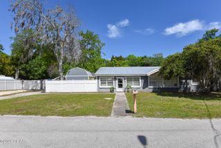 1014 W Samms Avenue, Port Orange, FL 32129