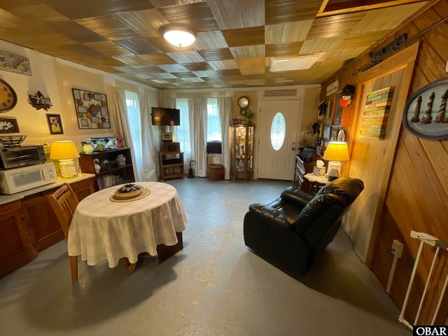 1101 W Kitty Hawk Road, Kitty Hawk, NC 27949