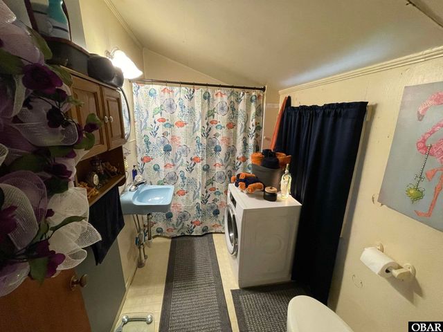 1101 W Kitty Hawk Road, Kitty Hawk, NC 27949