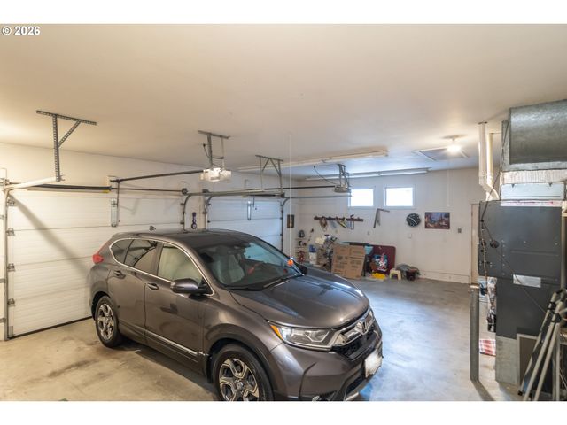 1213 Nw RIVERFRONT Dr, Roseburg, OR 97471