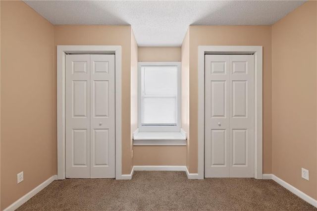 8219 Wayne Avenue, Kansas City, MO 64131