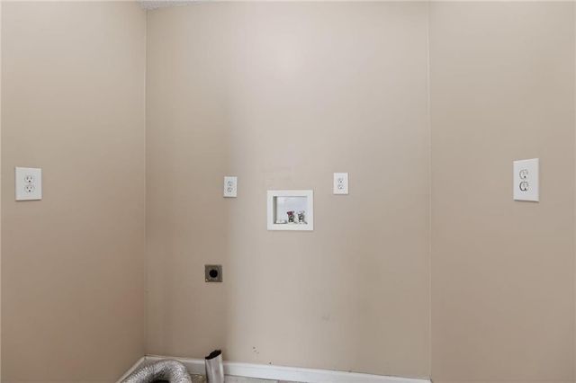 8219 Wayne Avenue, Kansas City, MO 64131