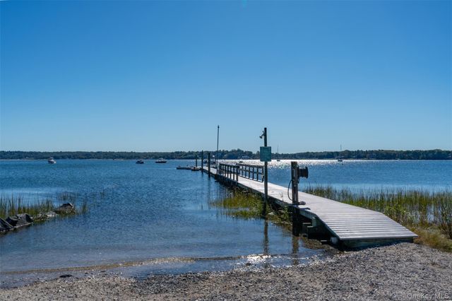 17 Forrest Drive, Lloyd Neck, NY 11743