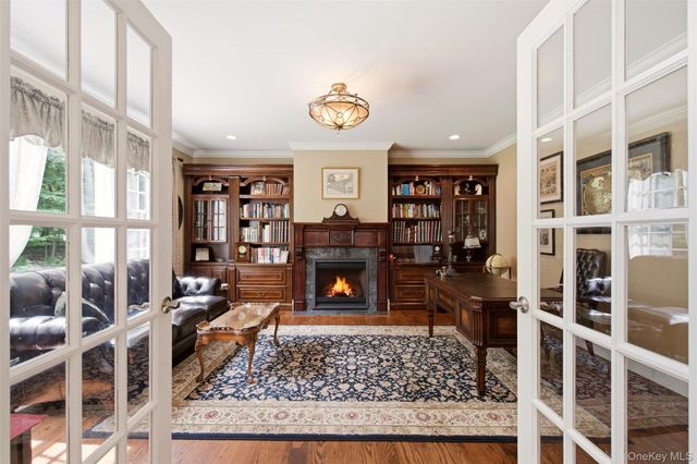 17 Forrest Drive, Lloyd Neck, NY 11743