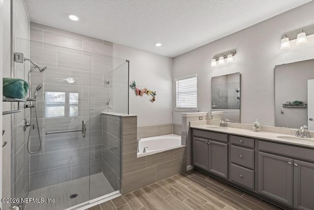 872 BROWN BEAR RUN, St. Johns, FL 32259